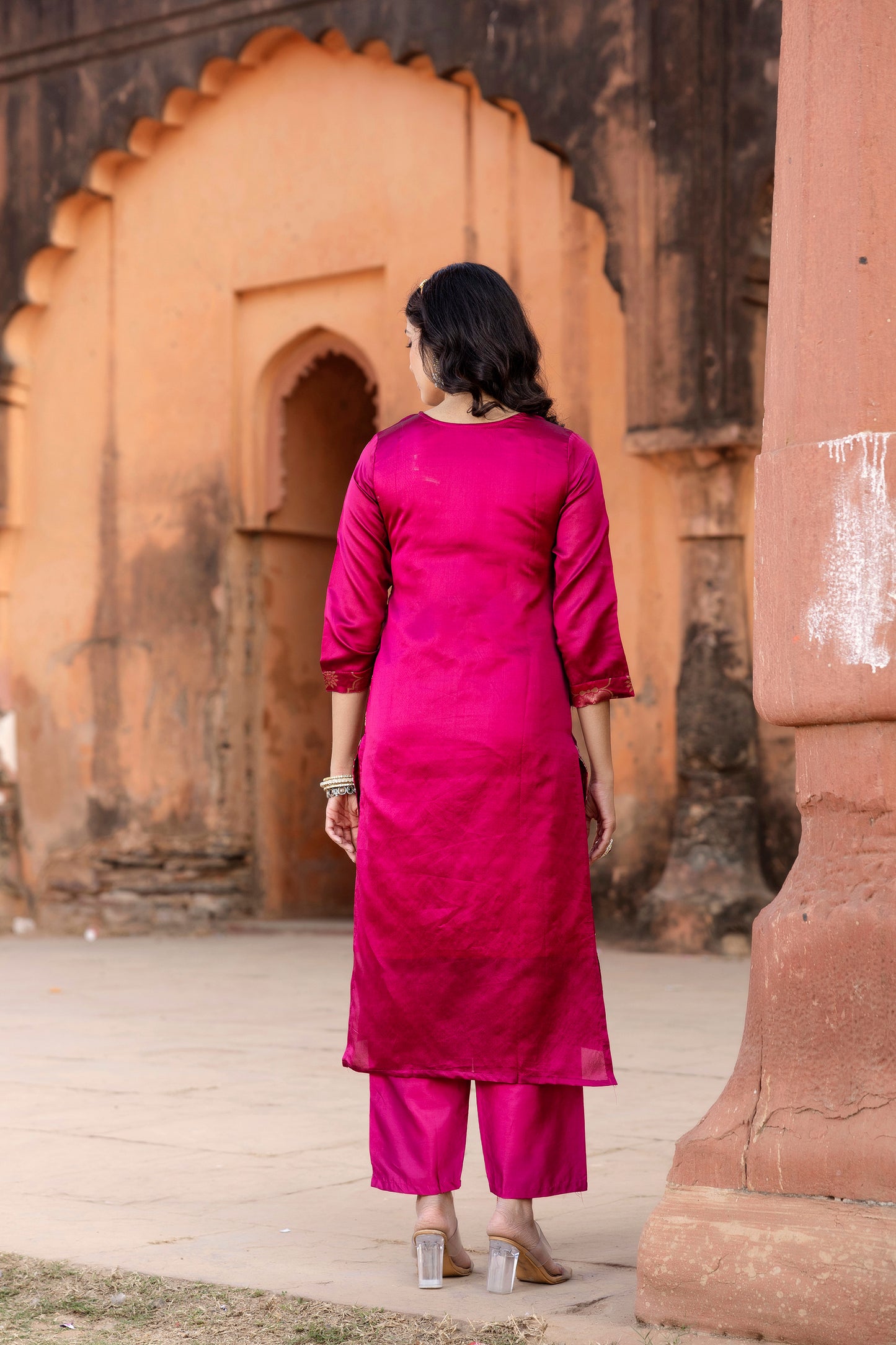 CHEERY PINK COLOURED TREDITIONAL WEAR KURTA SET
