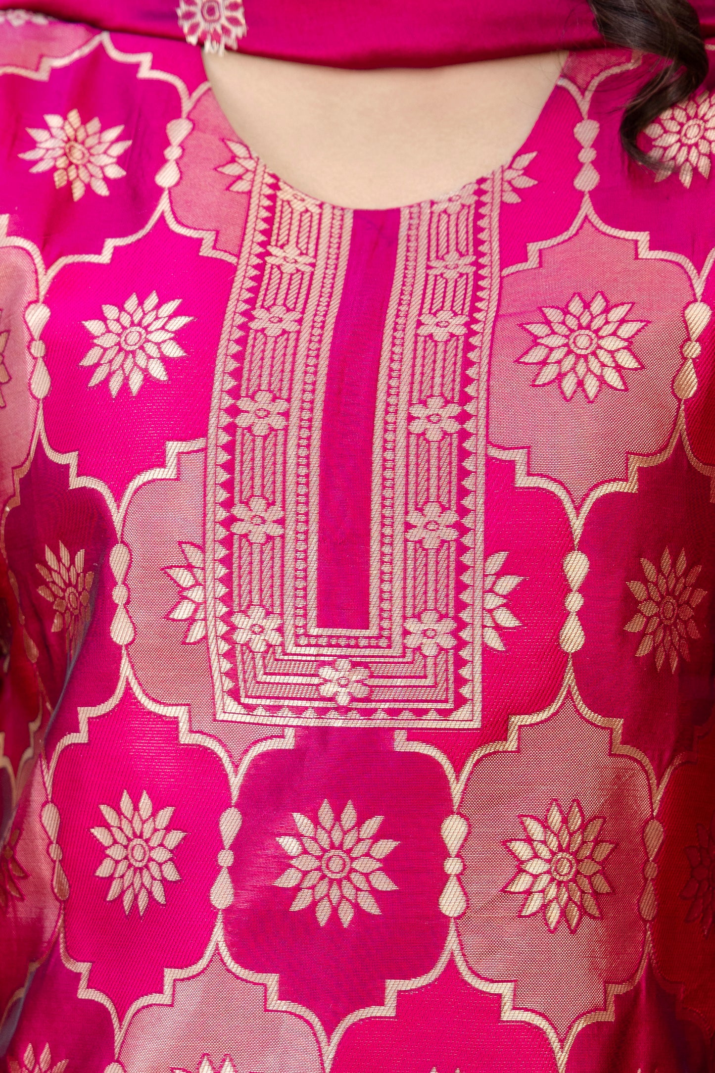 CHEERY PINK COLOURED TREDITIONAL WEAR KURTA SET