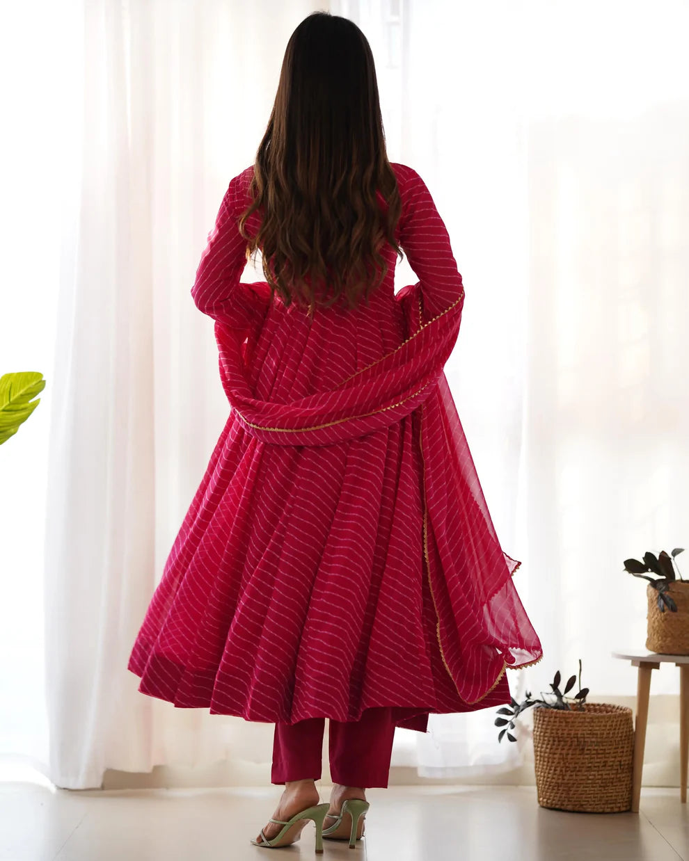 Georgette Leheriya Print Anarkali 4M Flair Kurti Pant Dupatta Set